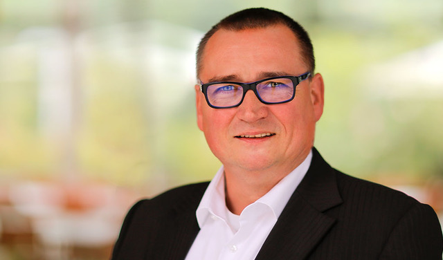Profilbild Prof. Knoll